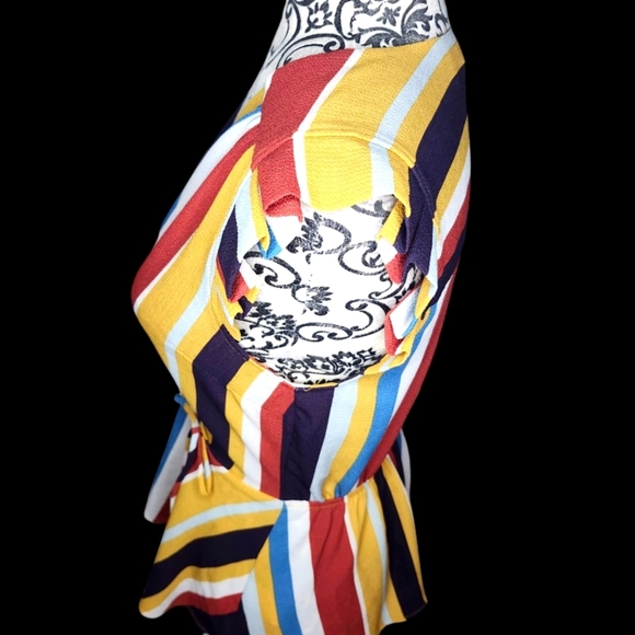 MONTEAU Striped Wrap Top - Small - Picture 4 of 6